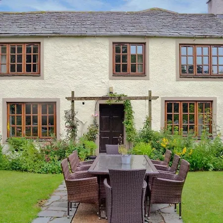 Brook House 1 - Uk1415