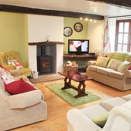 Brook House 1 - Uk1415