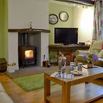 Brook House 1 - Uk1415